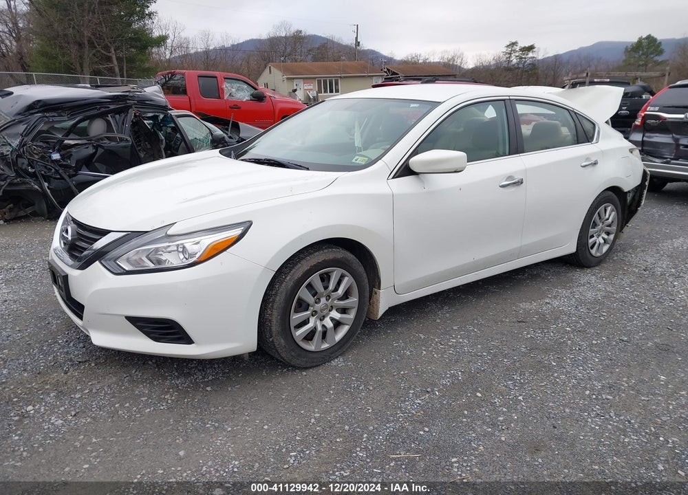 2017 NISSAN ALTIMA VIN: 1N4AL3AP8HC146364