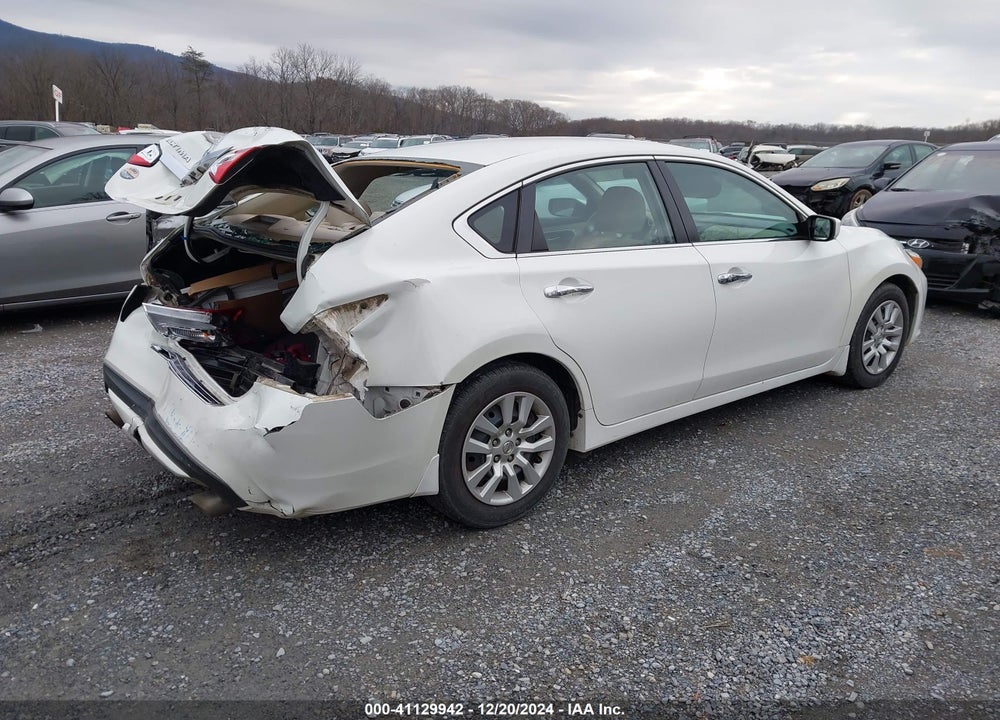 2017 NISSAN ALTIMA VIN: 1N4AL3AP8HC146364
