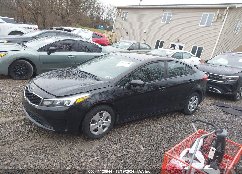 2018 KIA FORTE VIN: 3KPFK4A79JE271624