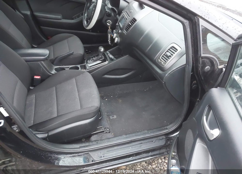 2018 KIA FORTE VIN: 3KPFK4A79JE271624