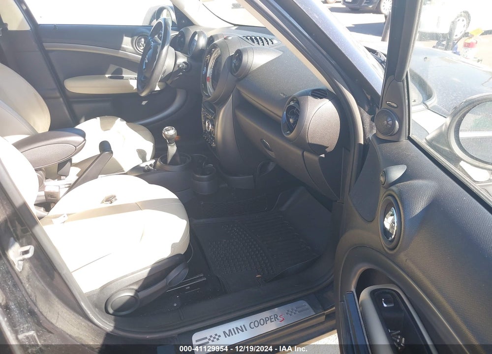 2014 MINI COUNTRYMAN COOPER S VIN: WMWZC5C51EWM17292
