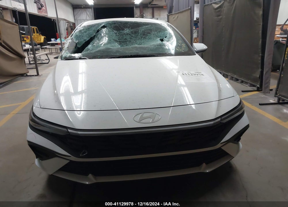 2024 HYUNDAI ELANTRA VIN: KMHLM4DG4RU741270