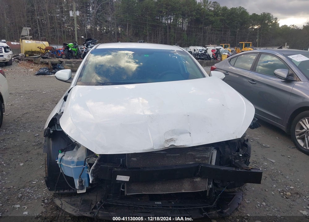 2019 HYUNDAI ELANTRA SE VIN: 5NPD74LF0KH487193