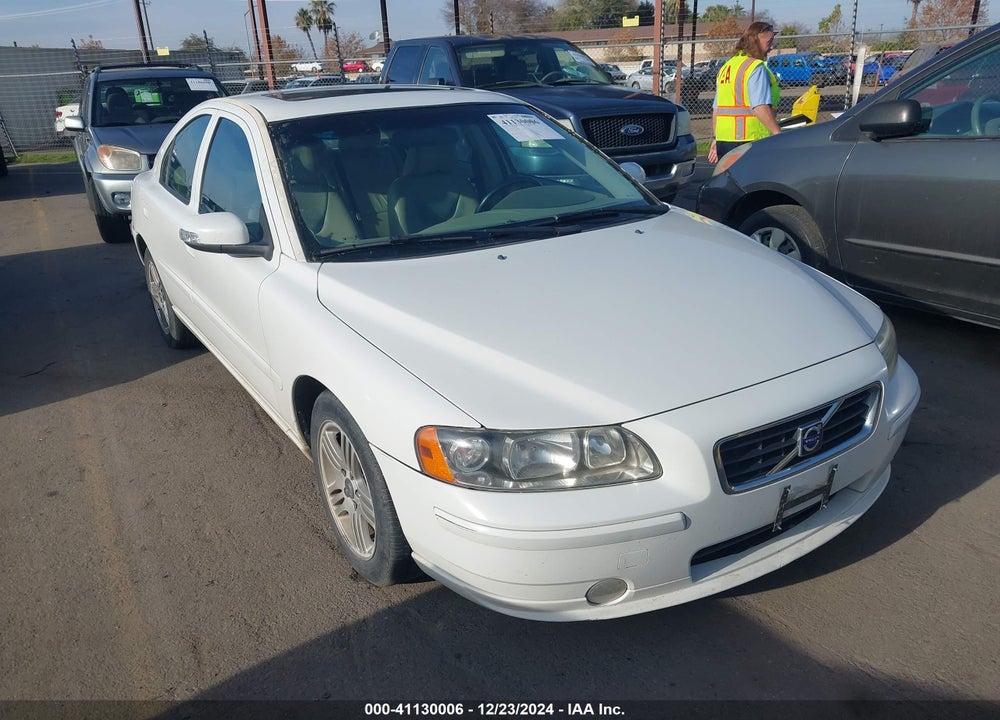 2007 VOLVO S60 2.5T VIN: YV1RS592572631886