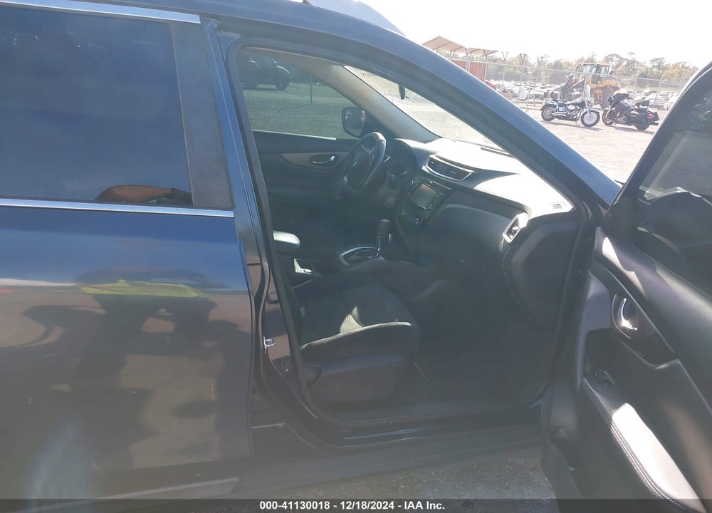 2016 NISSAN ROGUE SV VIN: 5N1AT2MT6GC887555