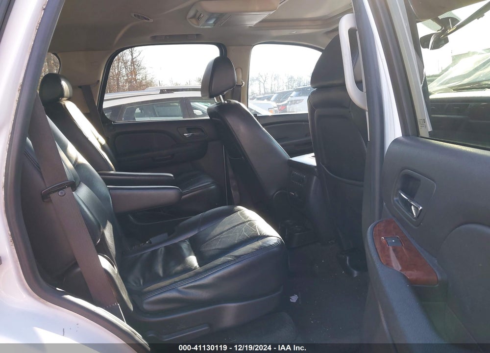 2008 CHEVROLET TAHOE LTZ VIN: 1GNFK13018J168409
