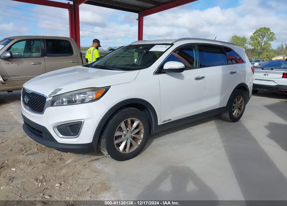 2018 KIA SORENTO 3.3L LX VIN: 5XYPGDA58JG351665