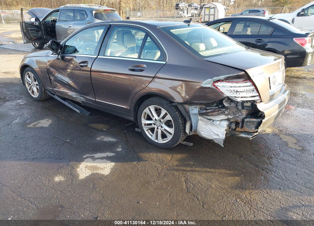 2013 MERCEDES-BENZ C 300 LUXURY 4MATIC/SPORT 4MATIC VIN: WDDGF8AB4DR255561