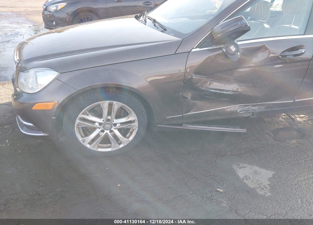 2013 MERCEDES-BENZ C 300 LUXURY 4MATIC/SPORT 4MATIC VIN: WDDGF8AB4DR255561