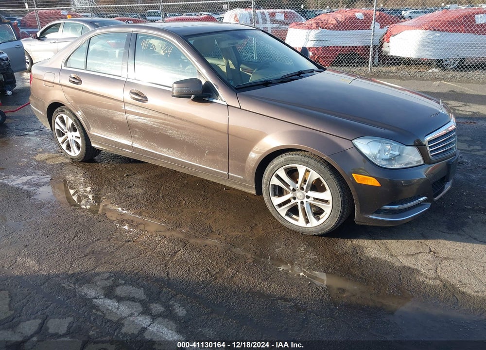 2013 MERCEDES-BENZ C 300 LUXURY 4MATIC/SPORT 4MATIC VIN: WDDGF8AB4DR255561