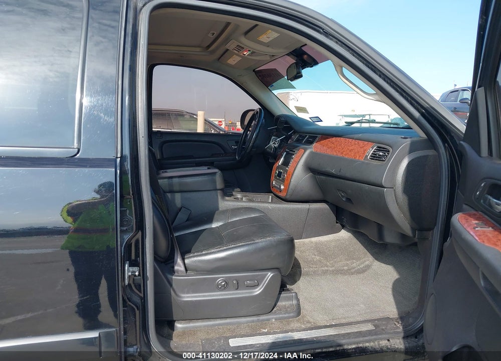 2007 CHEVROLET TAHOE LT VIN: 1GNFC13J77R127787