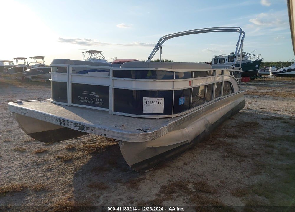 2021 BENNINGTON OTHER VIN: ETWK6695B121