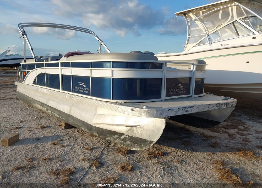 2021 BENNINGTON OTHER VIN: ETWK6695B121