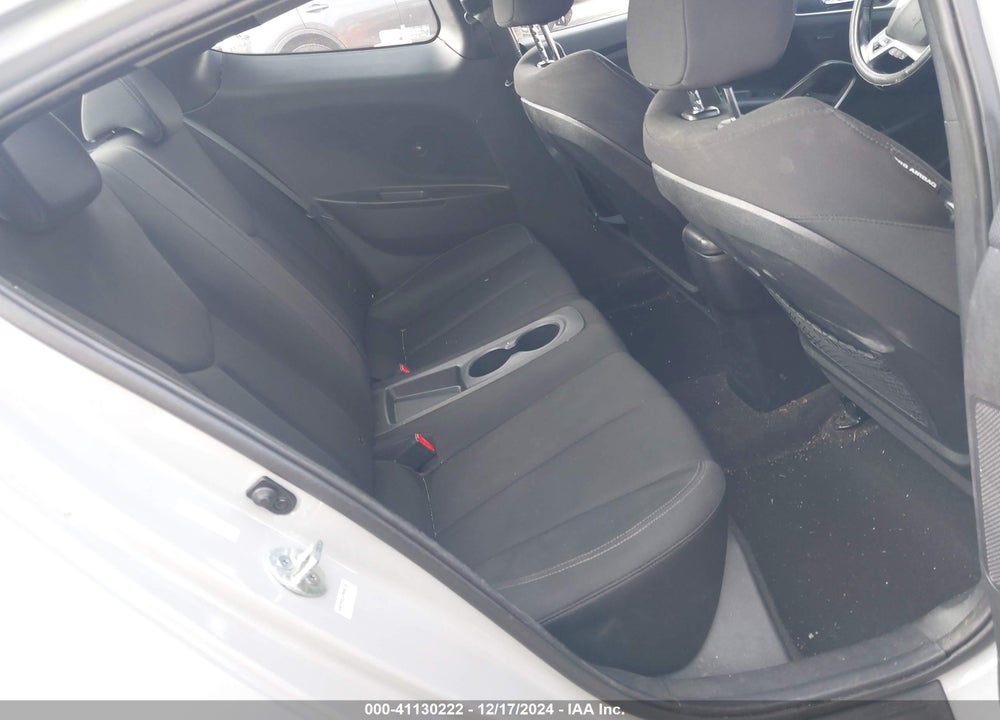 2013 HYUNDAI VELOSTER VIN: KMHTC6AD7DU131364
