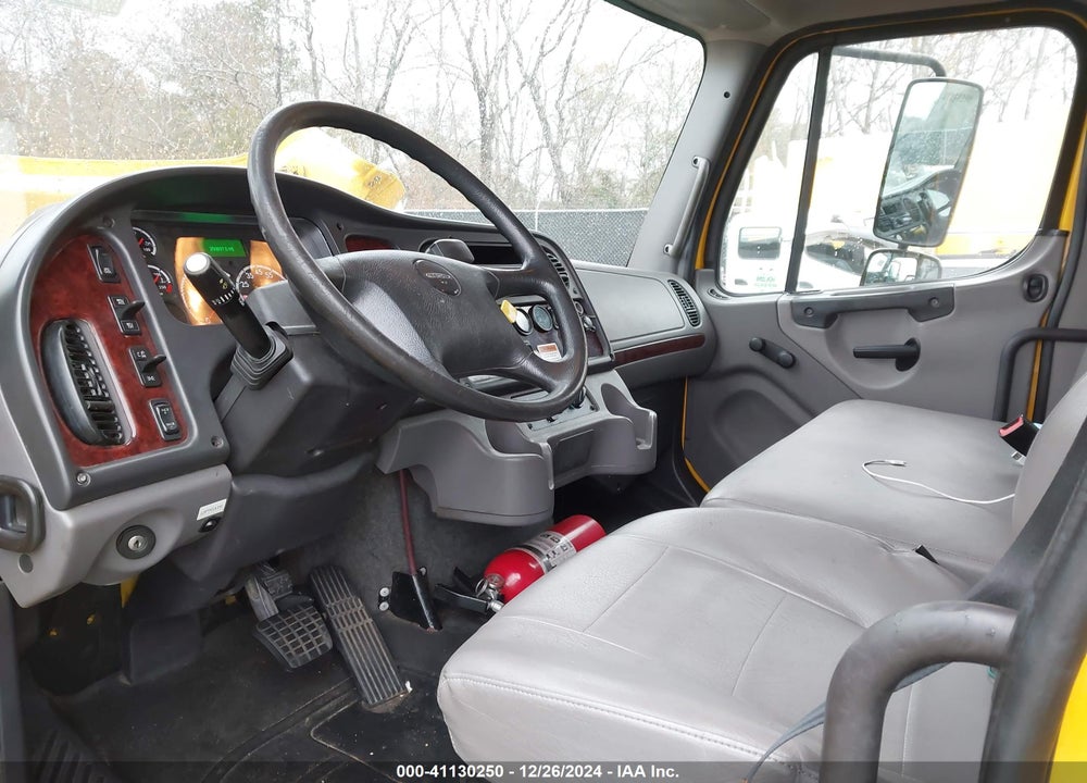 2018 FREIGHTLINER M2 106 VIN: 1FVACWFB5JHJH4768