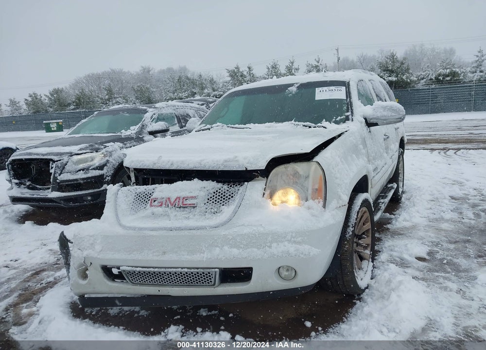 2007 GMC YUKON DENALI VIN: 1GKFK63827J356757