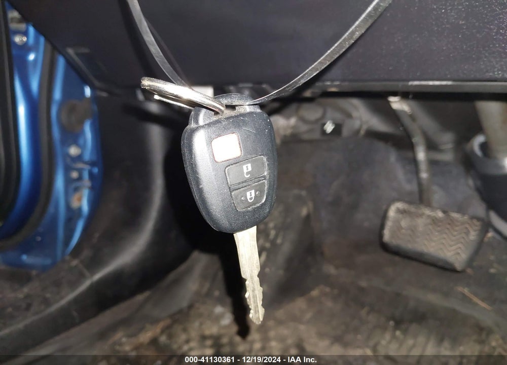 2016 TOYOTA RAV4 LE VIN: 2T3BFREV8GW411233