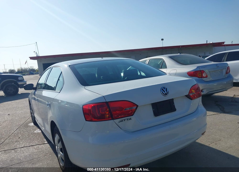 2013 VOLKSWAGEN JETTA 2.0L S VIN: 3VW2K7AJXDM267956