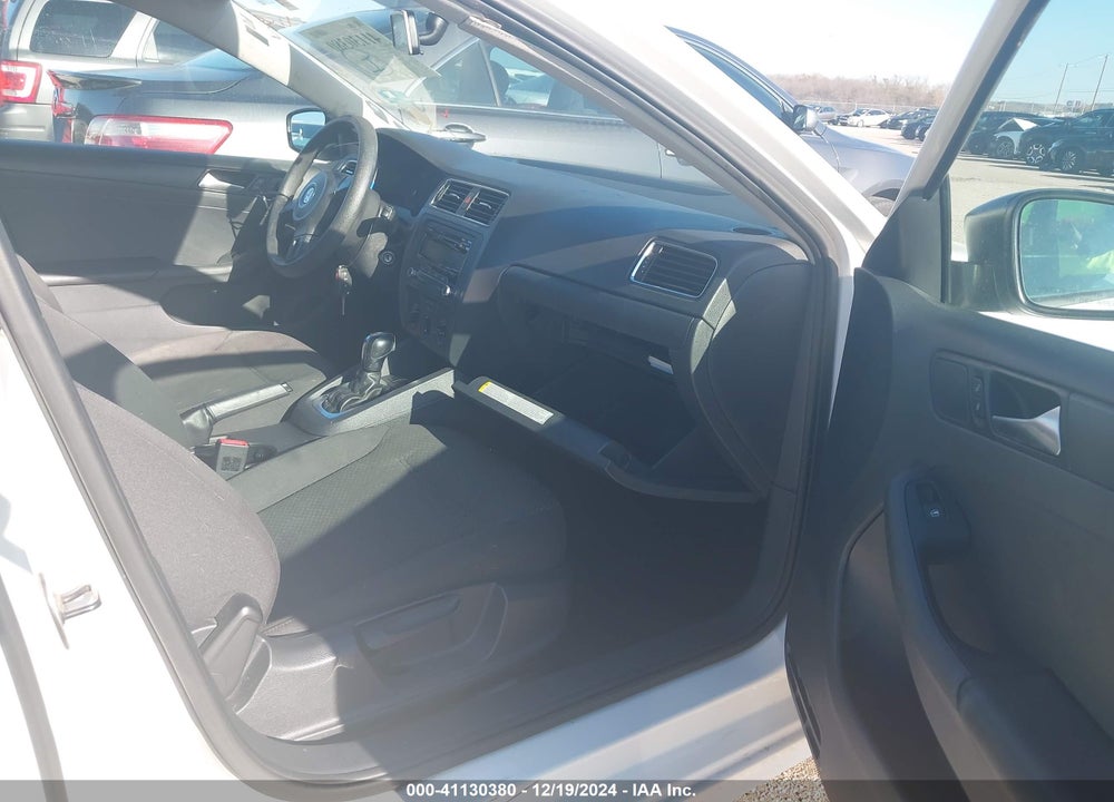 2013 VOLKSWAGEN JETTA 2.0L S VIN: 3VW2K7AJXDM267956