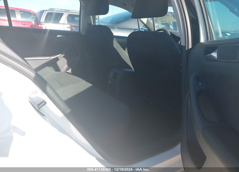 2013 VOLKSWAGEN JETTA 2.0L S VIN: 3VW2K7AJXDM267956