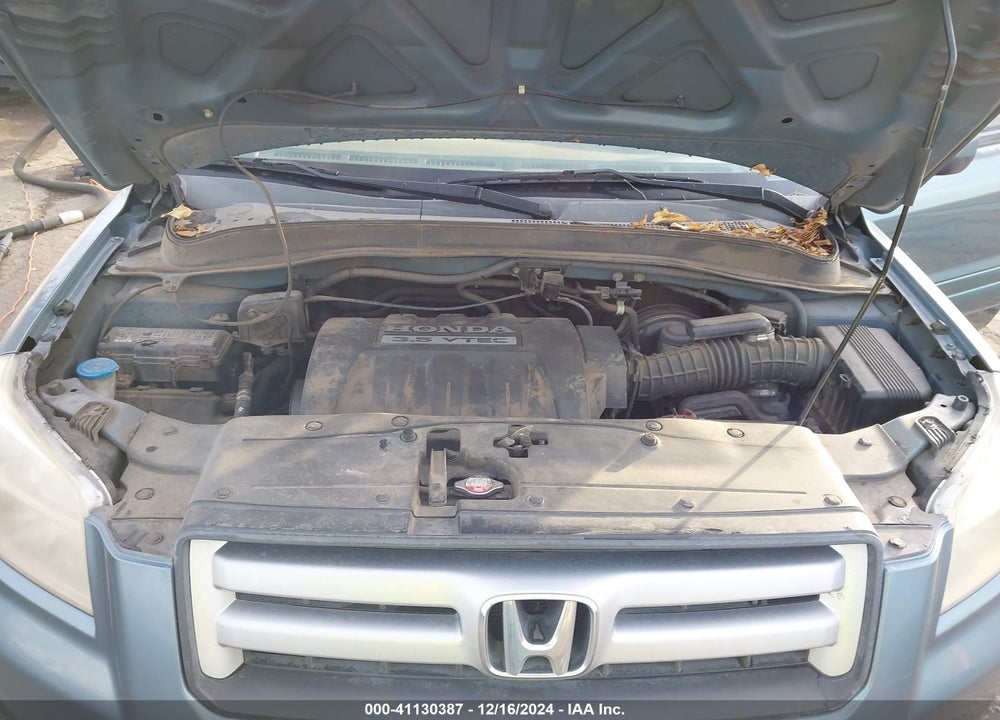 2008 HONDA PILOT EX-L VIN: 5FNYF18518B017779