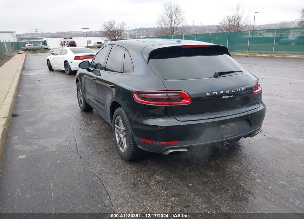 2017 PORSCHE MACAN VIN: WP1AA2A54HLB08315