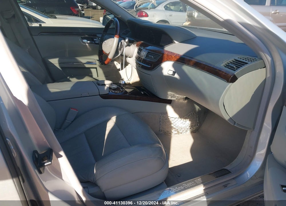 2013 MERCEDES-BENZ S 550 4MATIC VIN: WDDNG9EB5DA523066