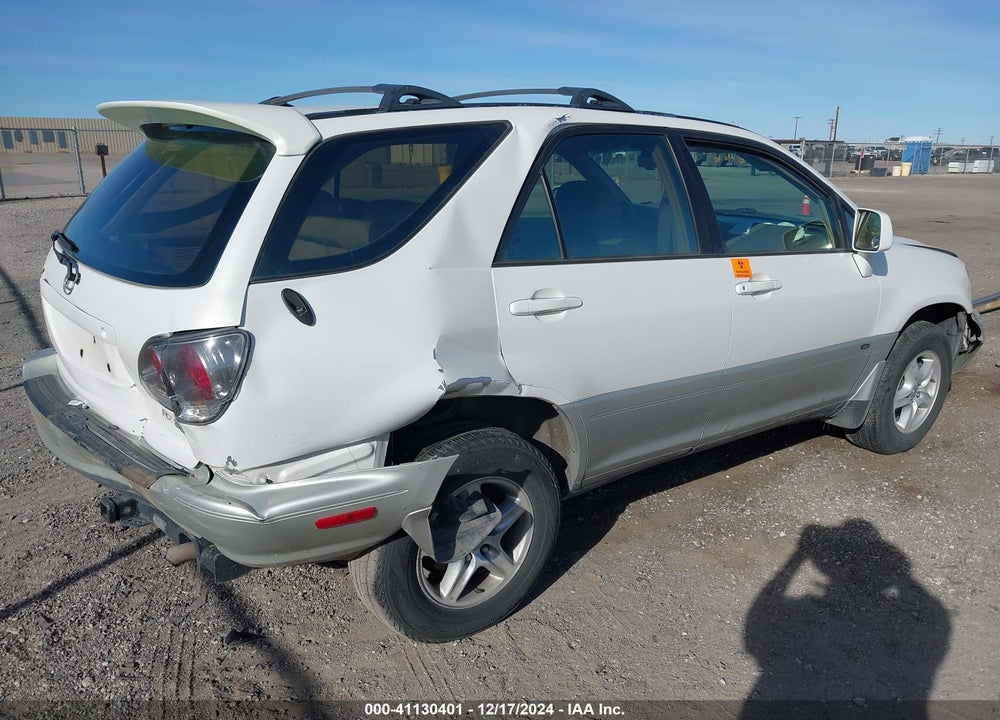 2002 LEXUS RX 300 VIN: JTJHF10U920272220