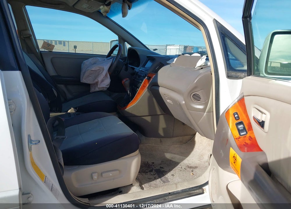 2002 LEXUS RX 300 VIN: JTJHF10U920272220