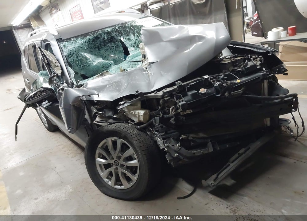 2019 NISSAN ROGUE SV VIN: 5N1AT2MV9KC732878