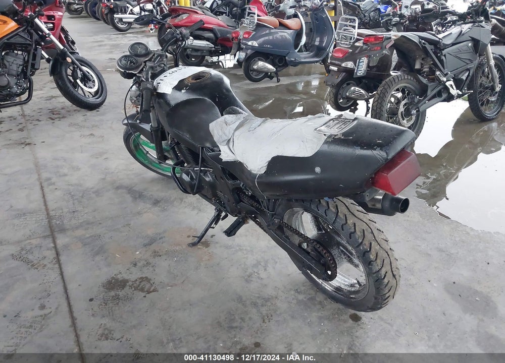 1990 SUZUKI GS500 E VIN: JS1GM51A0L2101050