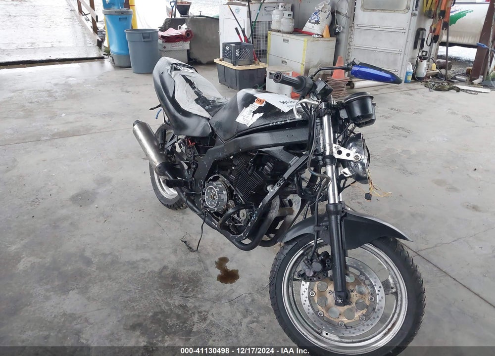 1990 SUZUKI GS500 E VIN: JS1GM51A0L2101050