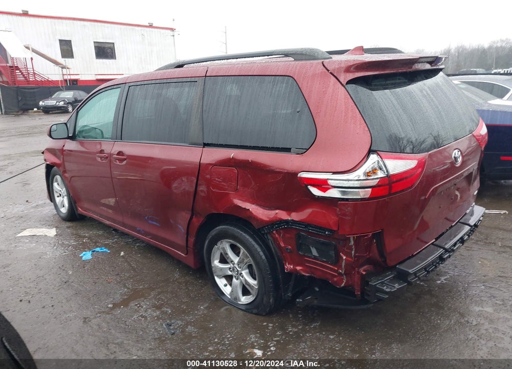 2019 TOYOTA SIENNA LE 8 PASSENGER VIN: 5TDKZ3DC2KS974339