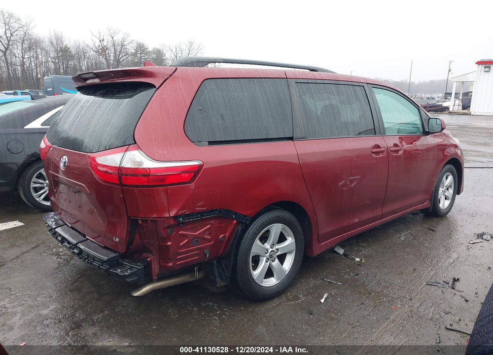 2019 TOYOTA SIENNA LE 8 PASSENGER VIN: 5TDKZ3DC2KS974339