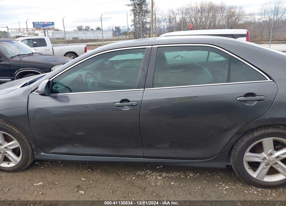 2013 TOYOTA CAMRY SE VIN: 4T1BF1FK4DU241527