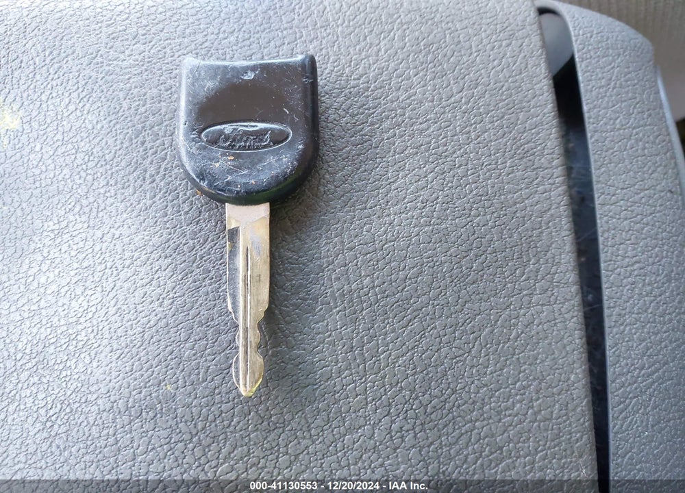 2007 FORD ESCAPE LIMITED VIN: 1FMCU94147KB27854