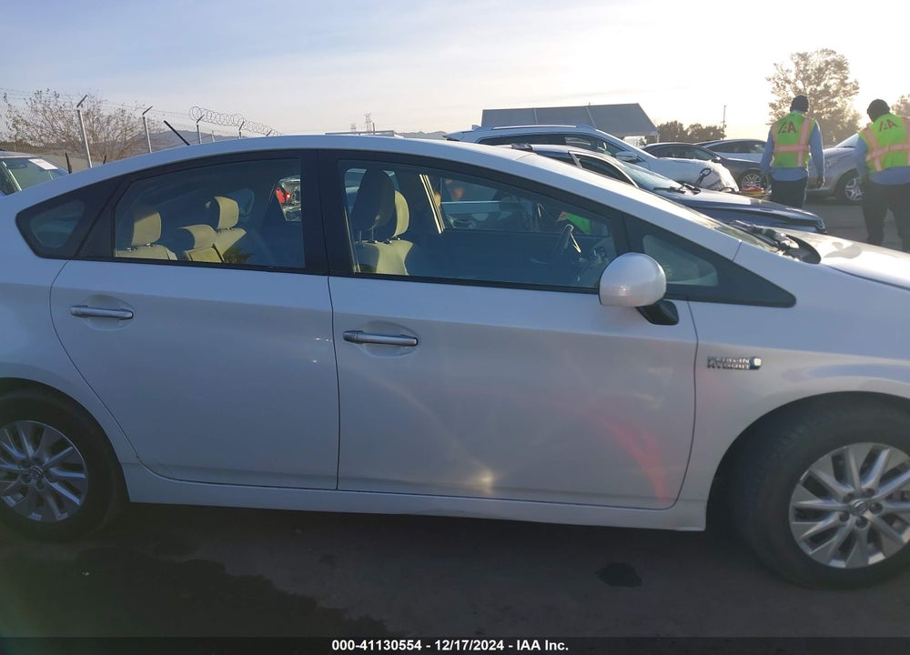 2014 TOYOTA PRIUS PLUG-IN VIN: JTDKN3DP4E3051848