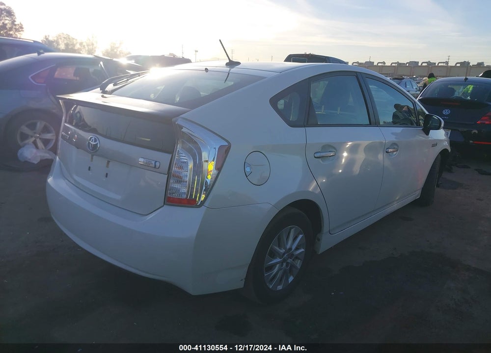 2014 TOYOTA PRIUS PLUG-IN VIN: JTDKN3DP4E3051848