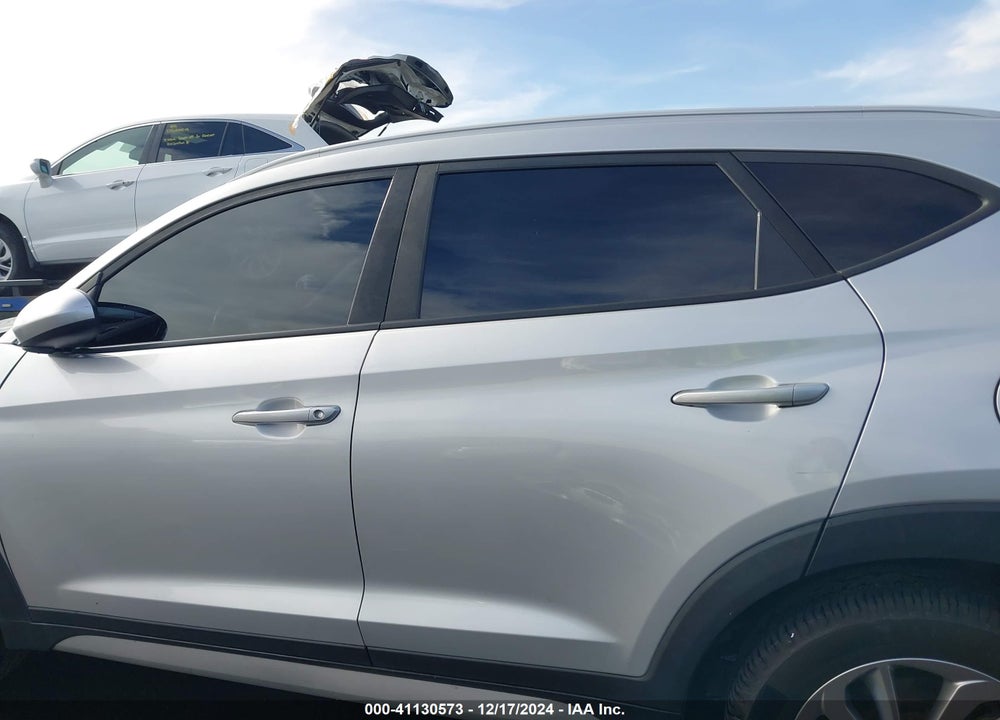 2018 HYUNDAI TUCSON SEL VIN: KM8J3CA46JU698604