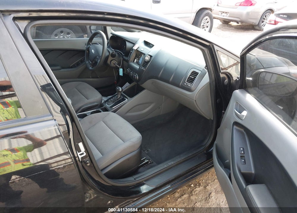 2017 KIA FORTE VIN: 3KPFK4A78HE054253
