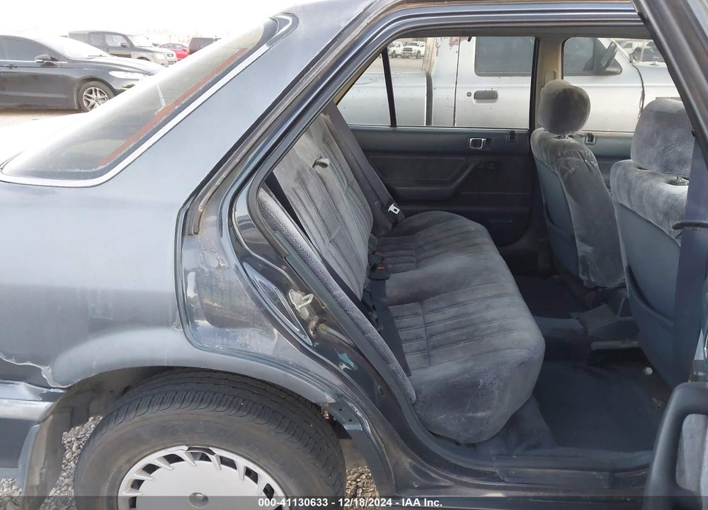 1988 HONDA ACCORD LX VIN: JHMCA553XJC008874