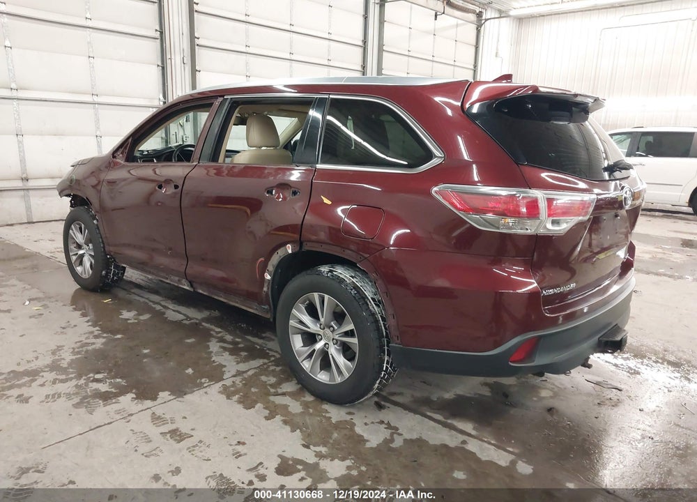 2015 TOYOTA HIGHLANDER XLE V6 VIN: 5TDJKRFH8FS178714