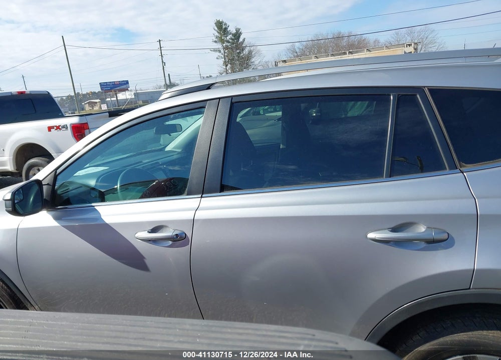 2017 TOYOTA RAV4 LE VIN: 2T3BFREV3HW611468