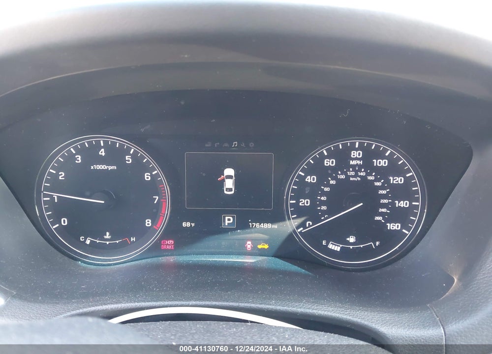 2016 HYUNDAI GENESIS VIN: KMHGN4JE1GU110684