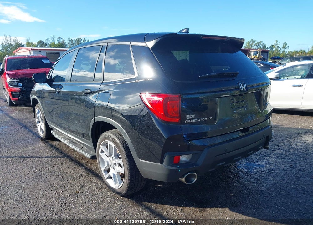 2024 HONDA PASSPORT AWD EX-L VIN: 5FNYF8H56RB005217