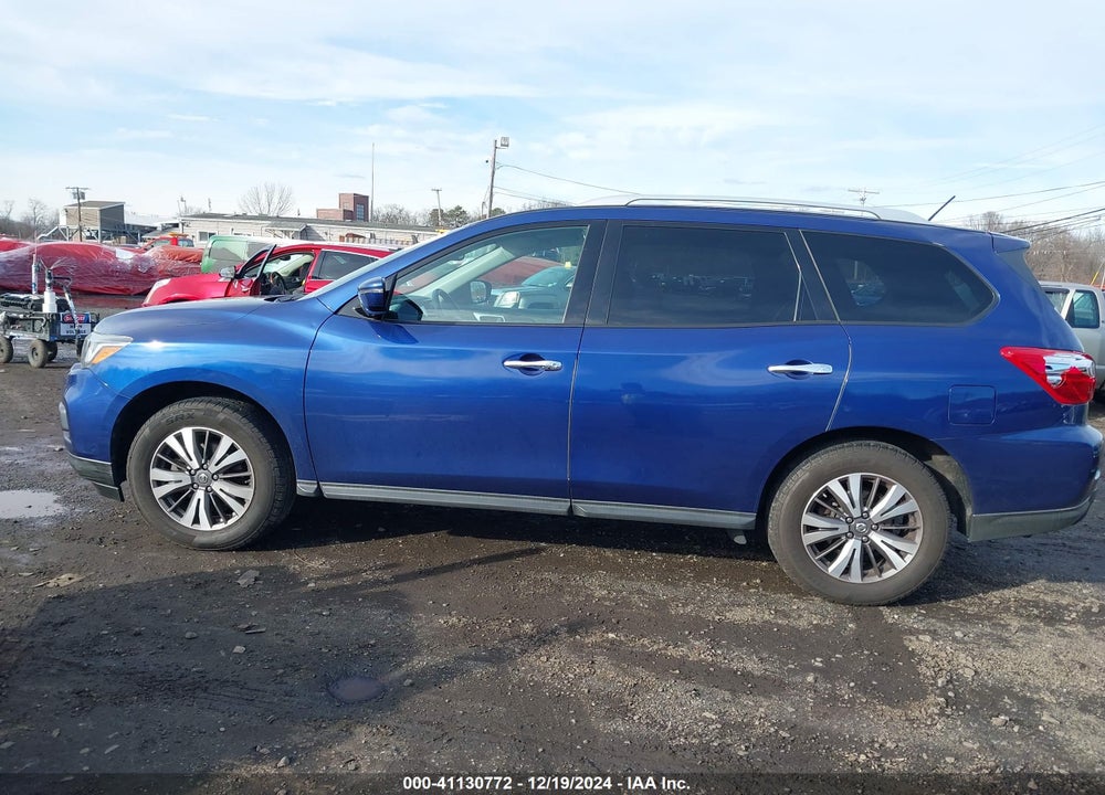 2017 NISSAN PATHFINDER SV VIN: 5N1DR2MM4HC645188