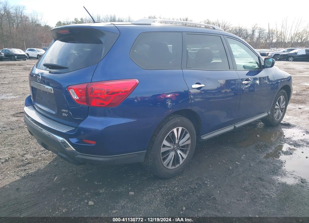 2017 NISSAN PATHFINDER SV VIN: 5N1DR2MM4HC645188