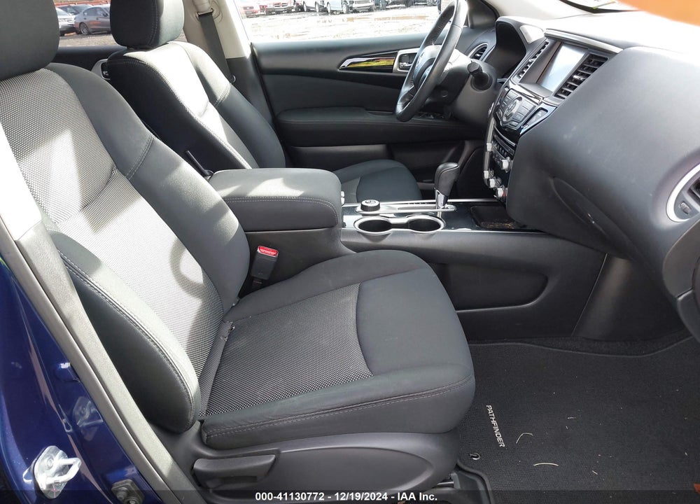 2017 NISSAN PATHFINDER SV VIN: 5N1DR2MM4HC645188