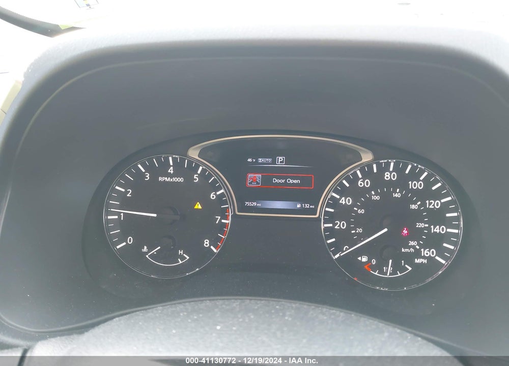 2017 NISSAN PATHFINDER SV VIN: 5N1DR2MM4HC645188