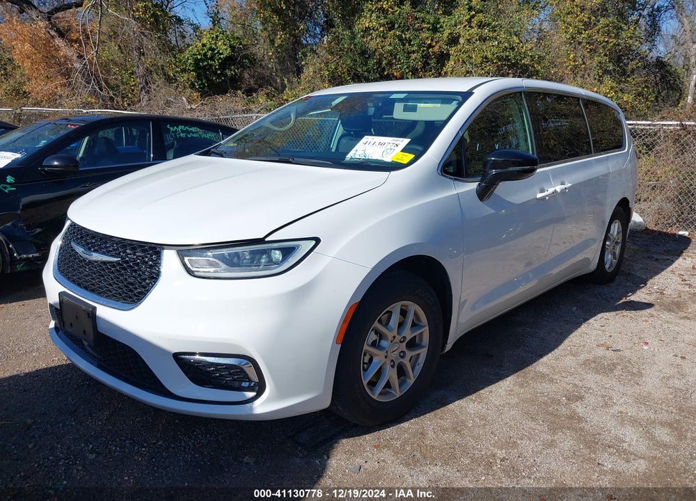 2024 CHRYSLER PACIFICA TOURING L VIN: 2C4RC1BG8RR179759